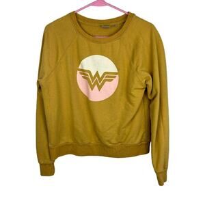 Junk Food Wonder Woman DC comics Logo Retro crew neck sweater size Medium